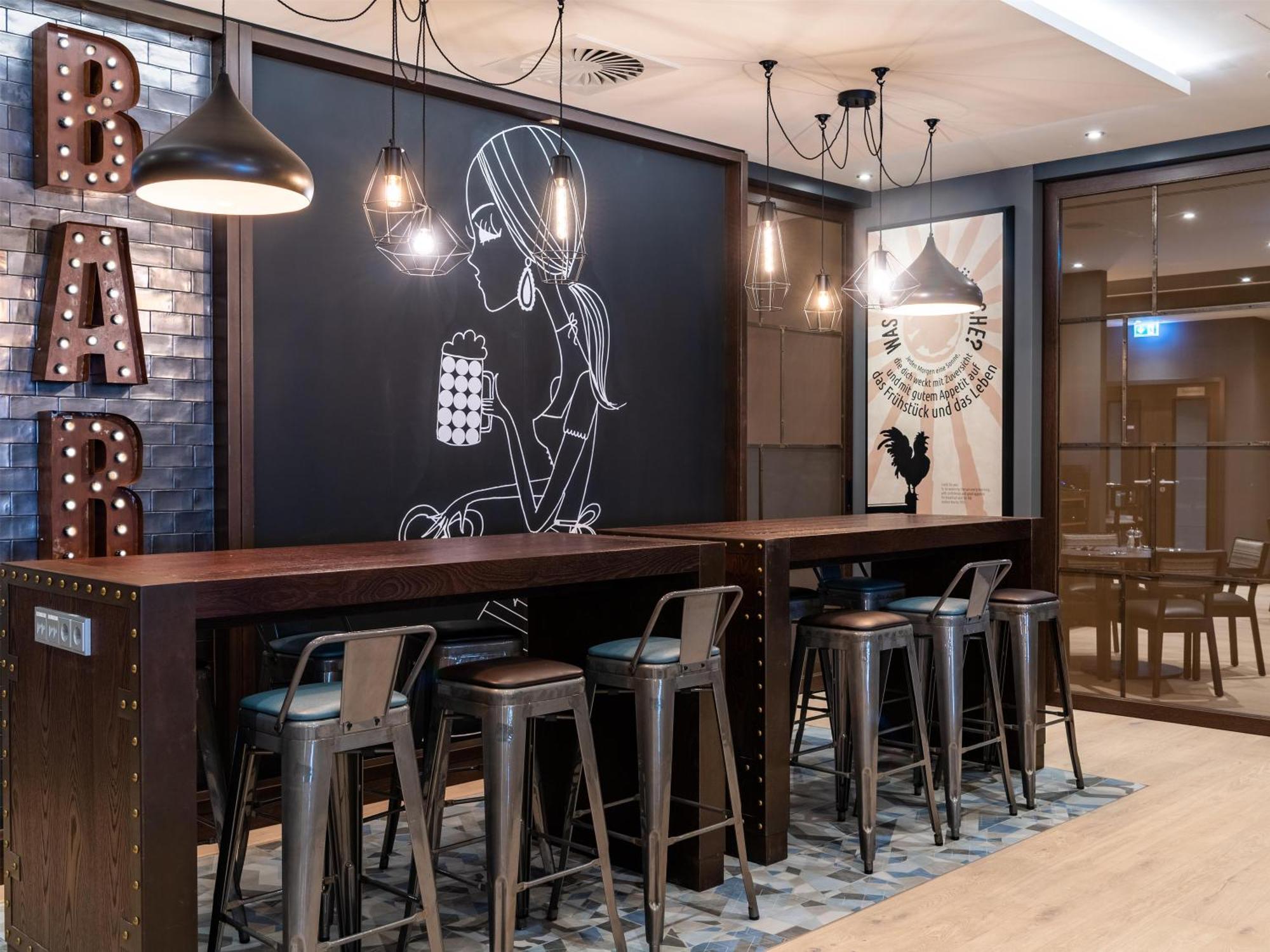 Premier Inn Muenchen City Zentrum — Photos 1